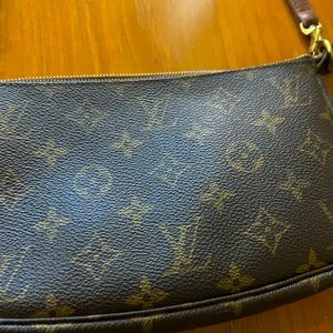 Louis Vuitton Purse